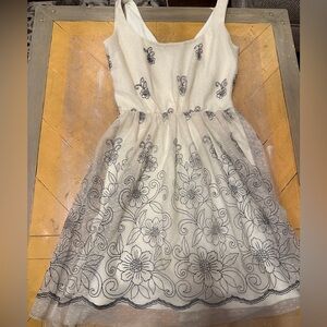 Jump Girl Dress size 1/2 Black/White Lace